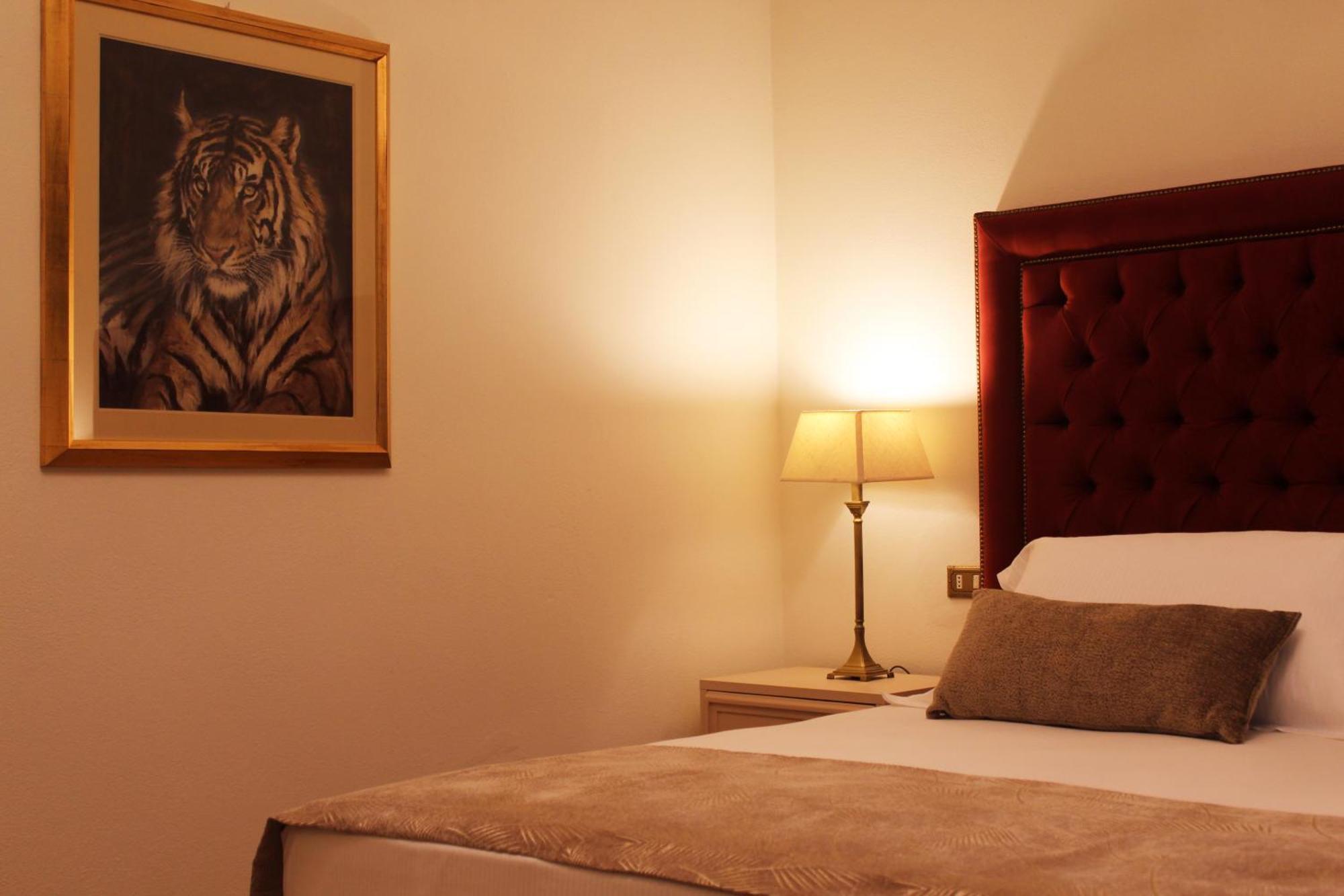 Villamara Luxury Rooms La Spezia Exterior photo